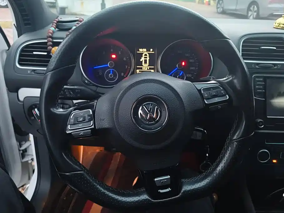 Volkswagen Golf (Import) 2011 2011 2.0TSI R