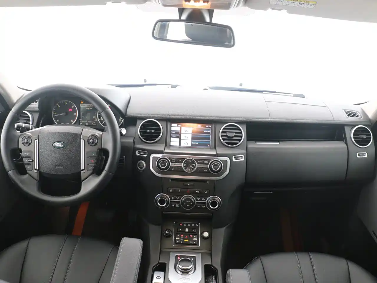 Land Rover Discovery 2013 3.0 SDV6 HSE Diesel фото 6