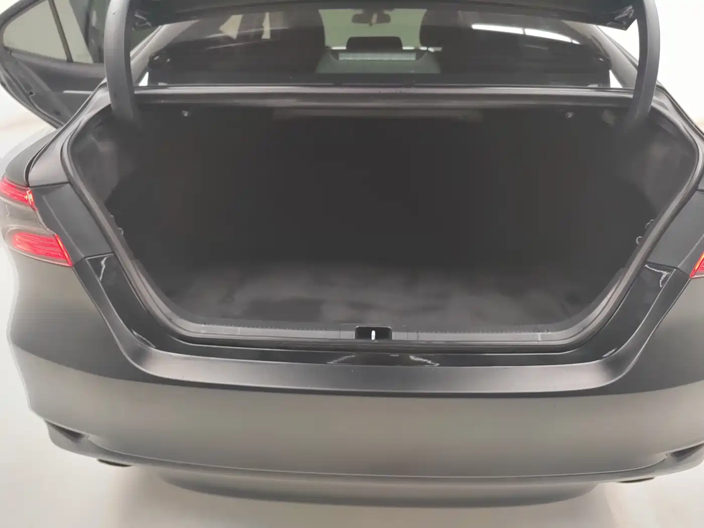 Toyota Camry 2021 2.0G Luxury Edition фото 10