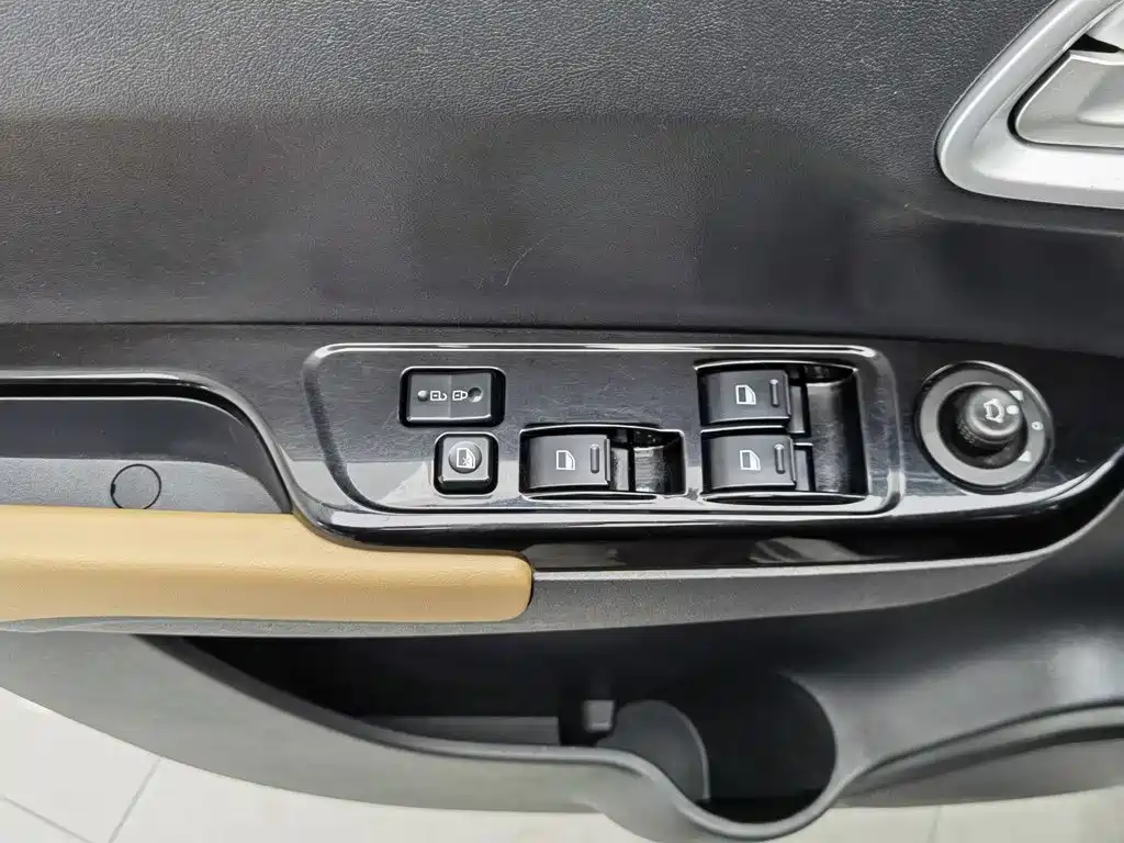 Jinbei F50 2019 2017 1.6L Manual Comfort