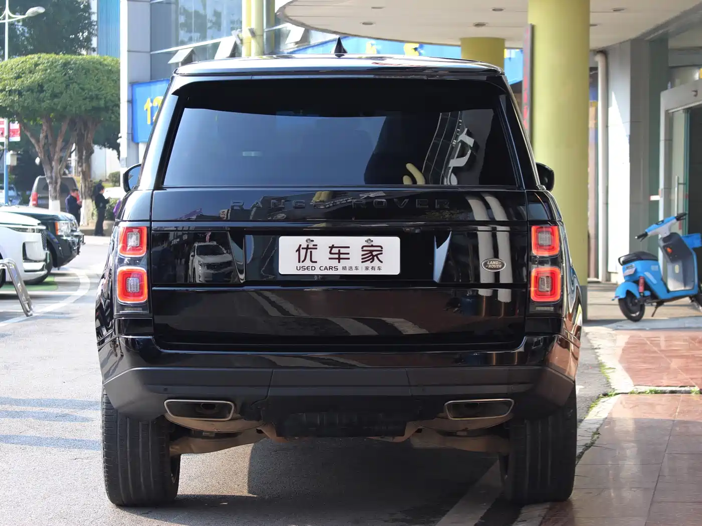 Land Rover Range Rover 2019 3.0 SC V6 Golden Age Edition фото 5