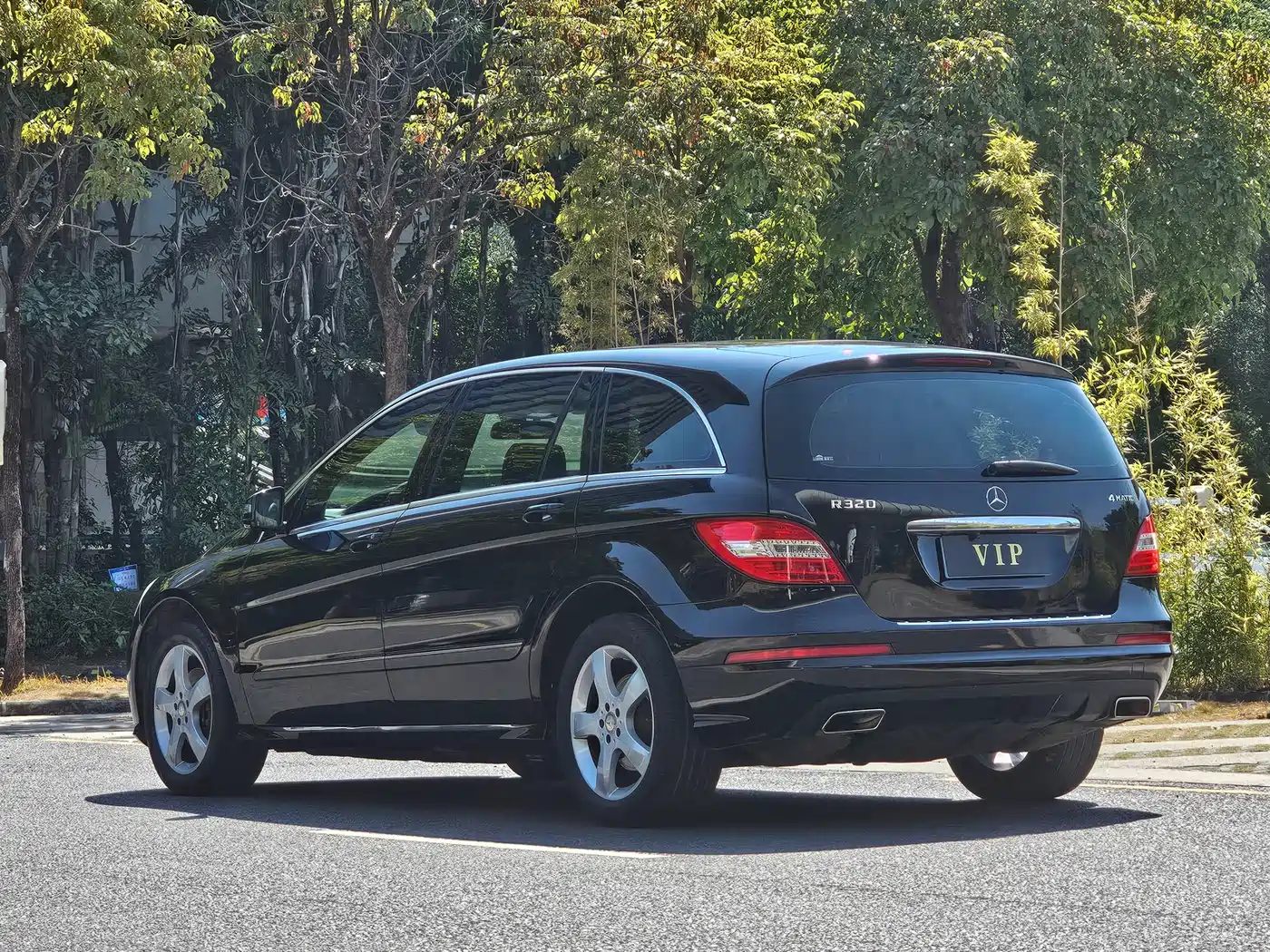 Mercedes-Benz R-Class 2015 R 320 4MATIC Luxury фото 10