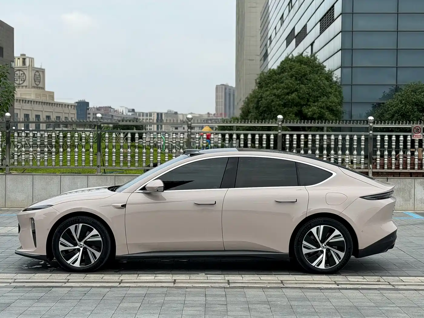 NIO ET5 2023 2022 75kWh