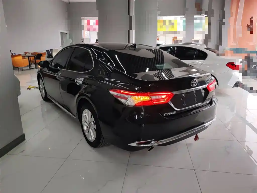 Toyota Camry 2023 2.0G Luxury Edition фото 23