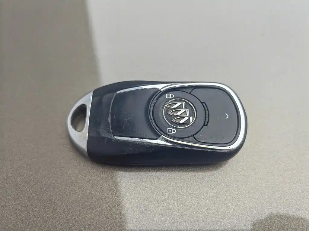 Фото 19 - Buick Envision Plus