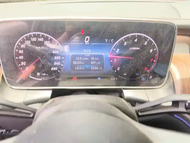 Mercedes-Benz GLC 2024 GLC 300 L 4MATIC Dynamic 5-seater — фото 4