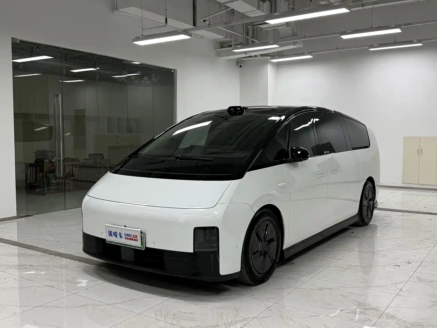 Li Auto MEGA 2025 2024 Ultra