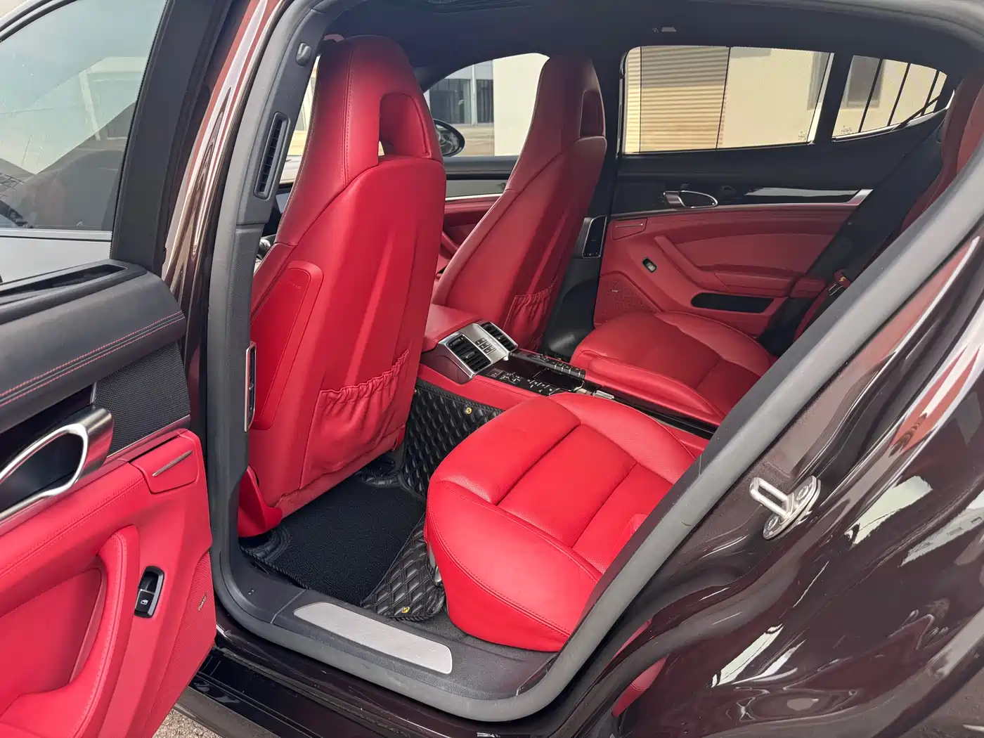 Porsche Panamera 2016 Panamera Edition 3.0T фото 8