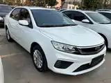 Фото 24 - Geely Vision