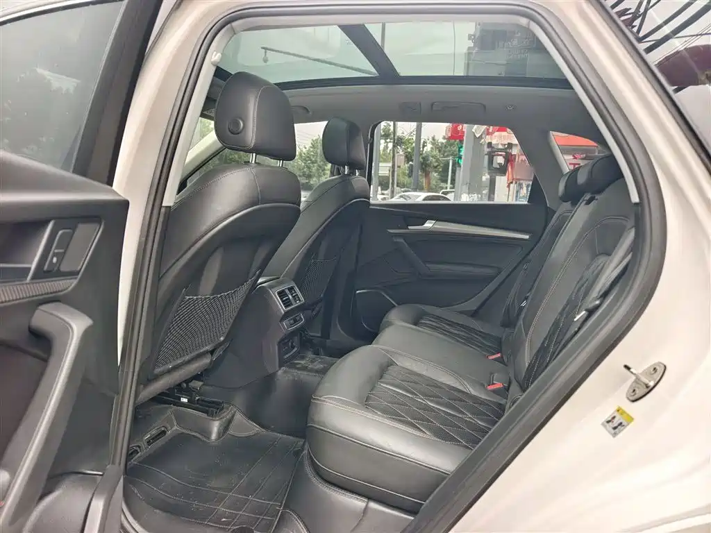 Audi Q5L 2018 45 TFSI Exclusive Fashion (China V) фото 17