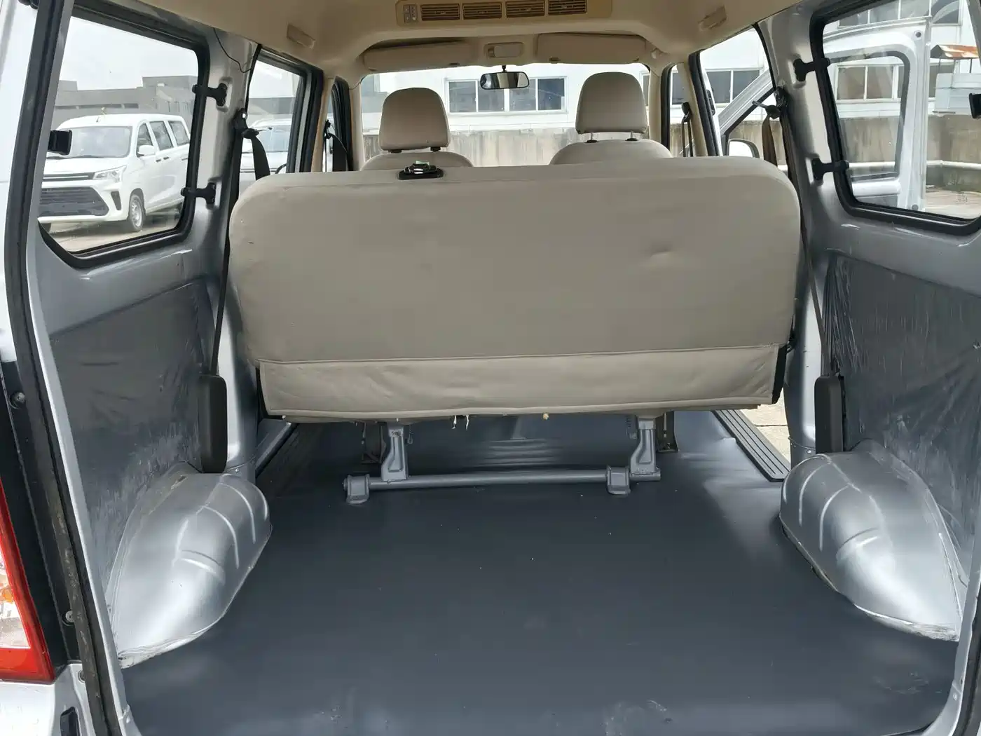 Wuling Motors Wuling Rongguang S 2022 2022 1.2L Standard AC Version 5-seat LSI