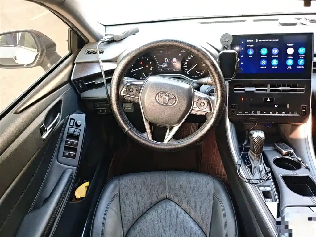 Toyota Avalon 2022 2.0L Luxury Edition фото 3
