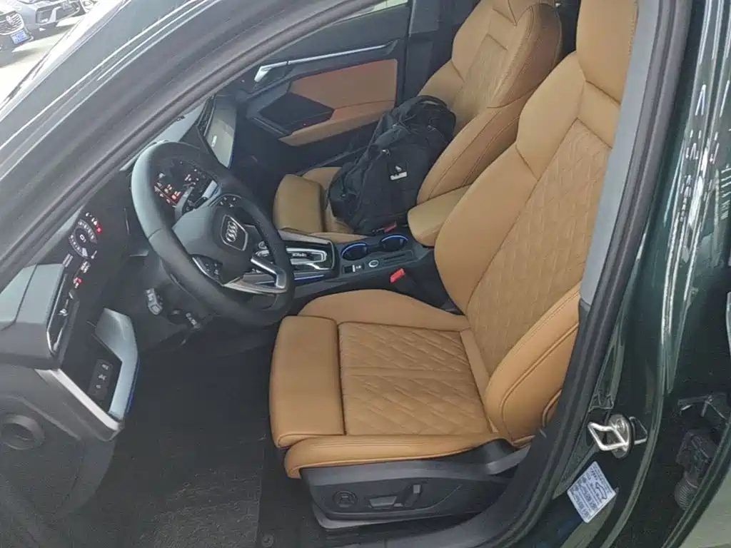 Audi A3 2026 2025 Facelift A3L Limousine 35TFSI Flying Spur Premium