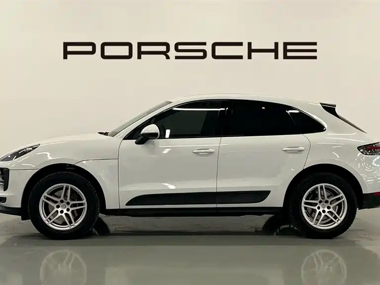 Porsche Macan 2021 Macan 2.0T фото 2