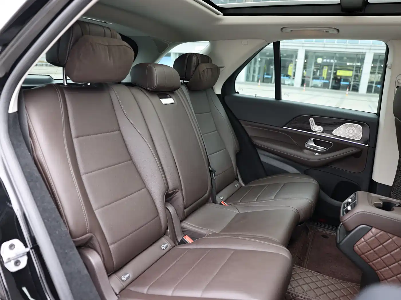 Mercedes-Benz GLE 2023 GLE 350 4MATIC Fashion фото 15