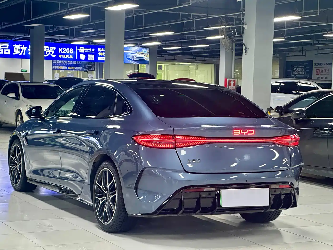 Фото 10 - BYD Seal