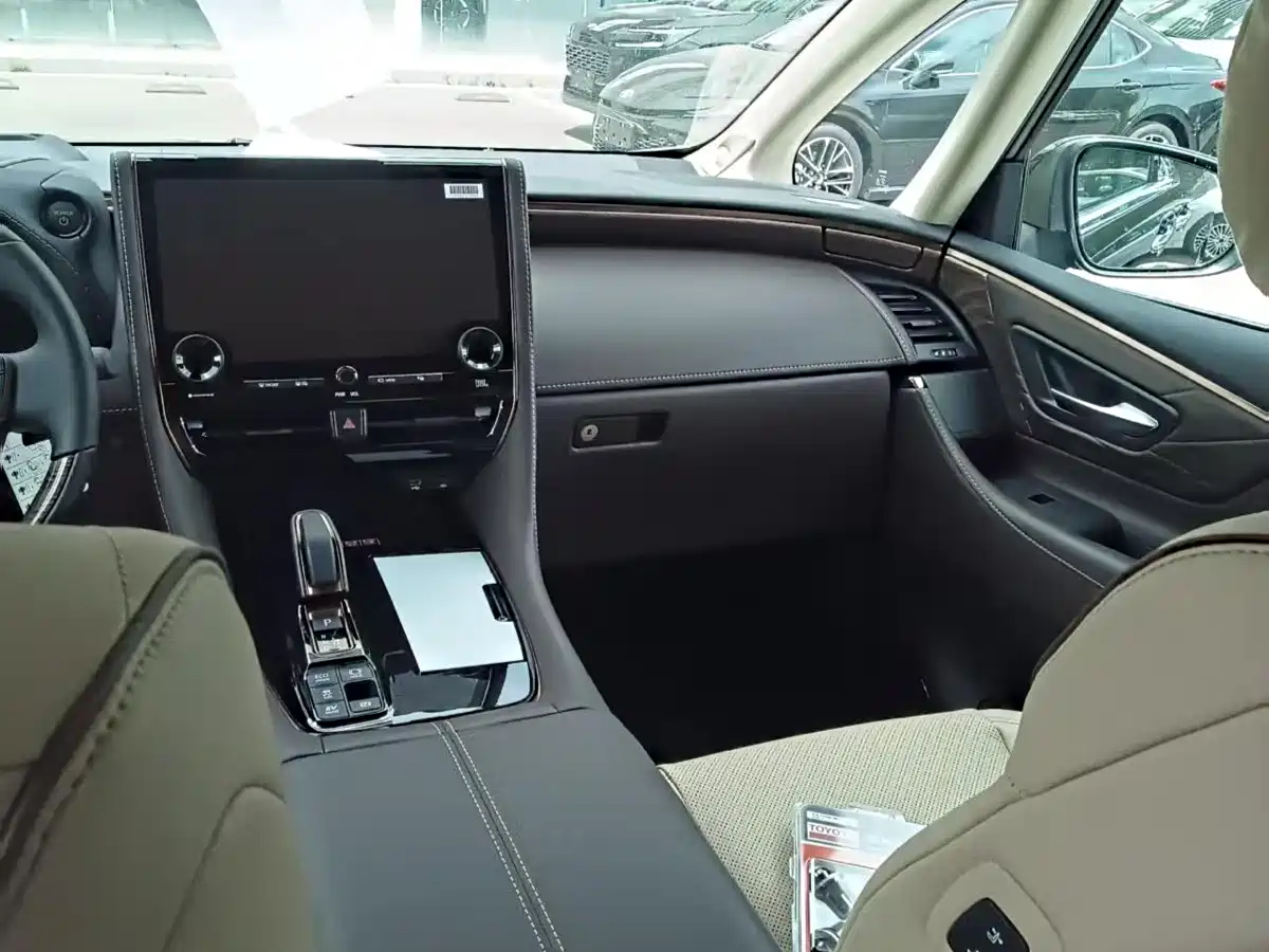 Toyota Alphard 2024 Hybrid 2.5L Prestige Edition фото 12