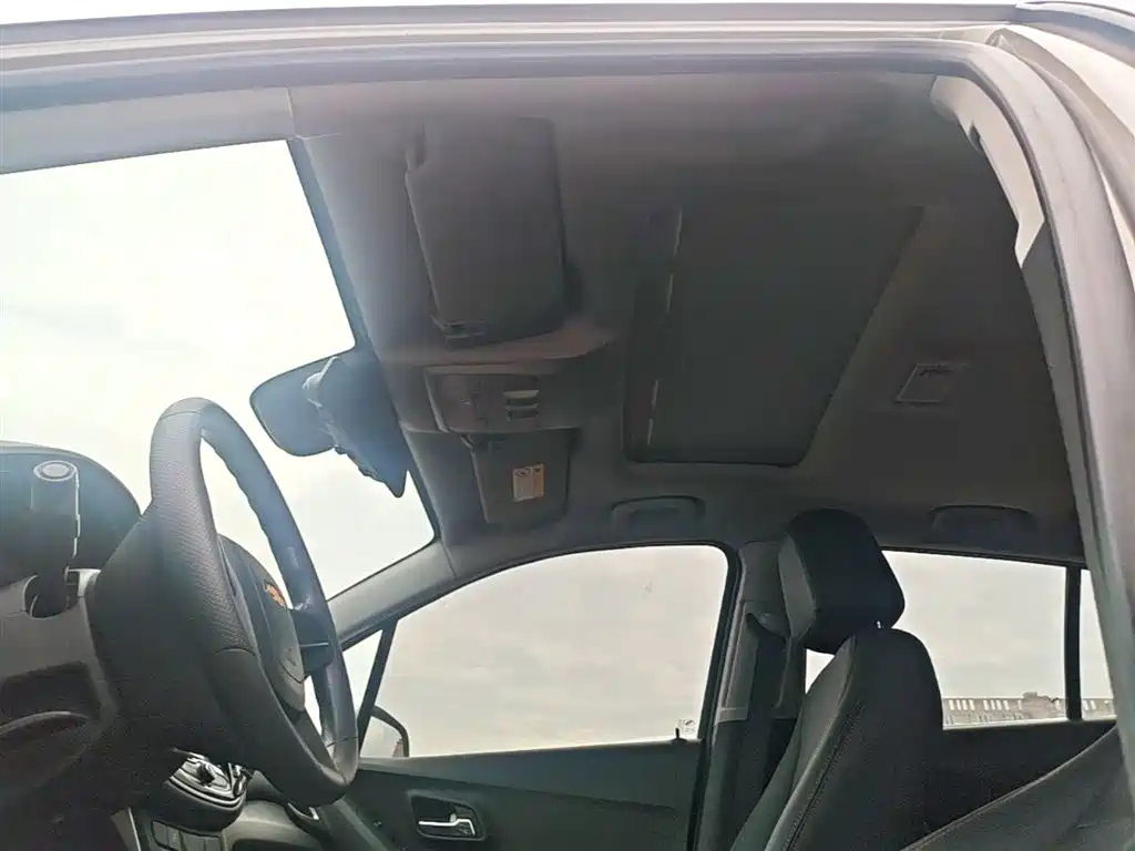 Chevrolet Trax 2018 330T Automatic 2WD Elite фото 18