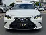 Фото 2 - Lexus ES