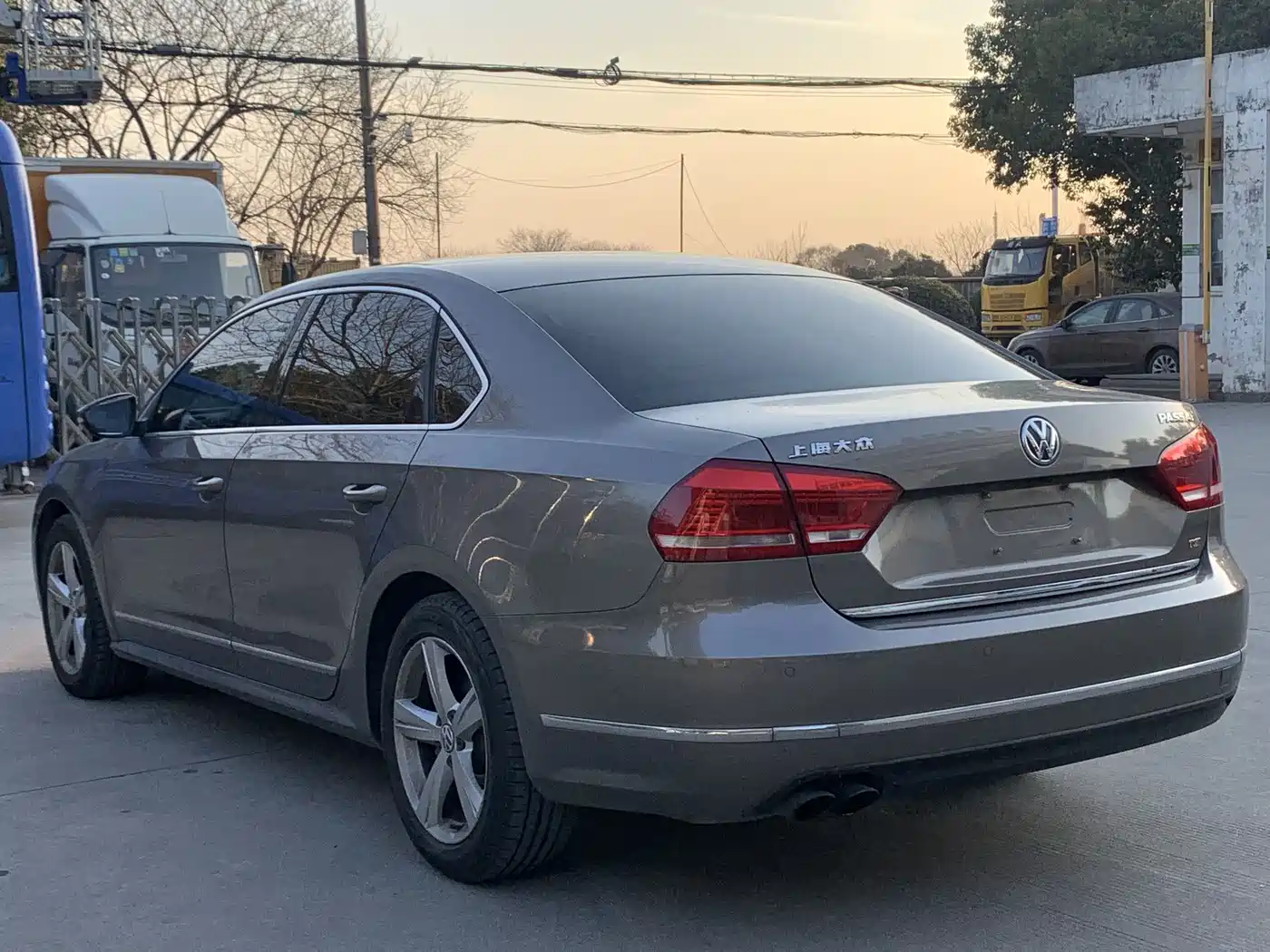 Volkswagen Passat 2014 2.0TSI DSG Executive Edition фото 14