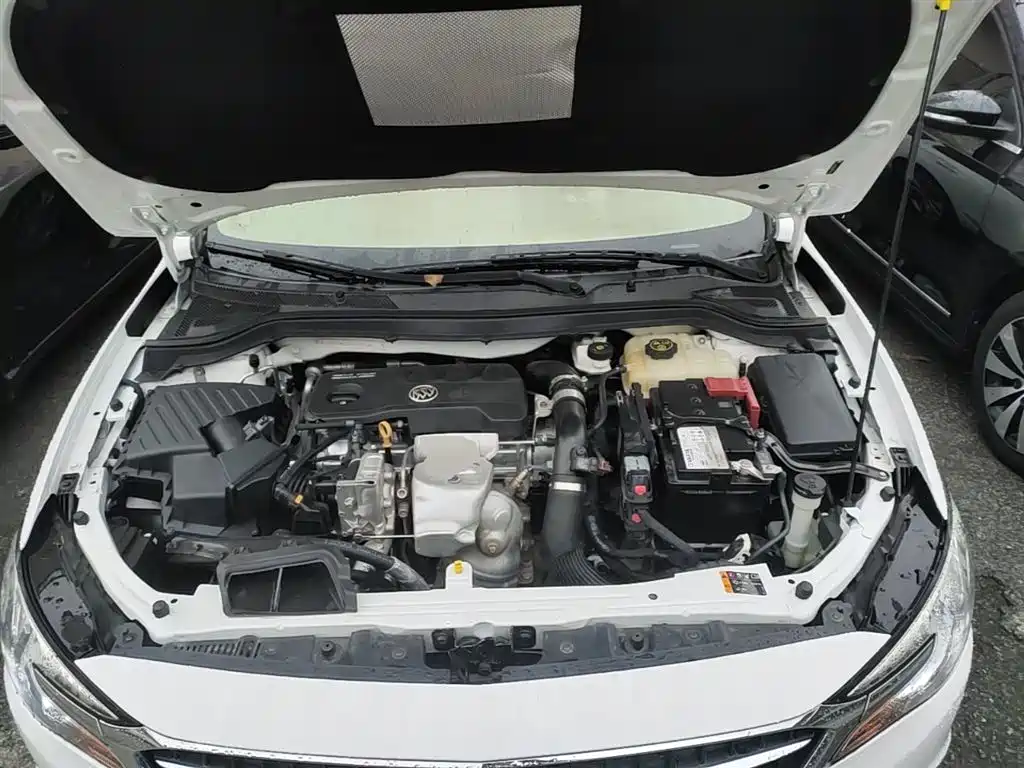 Buick Excelle 2019 18T Auto Connected Elite China VI фото 20