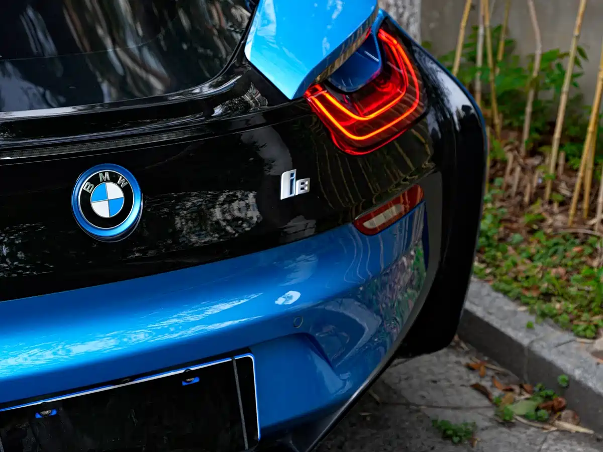 BMW i8 2014 Standard фото 5