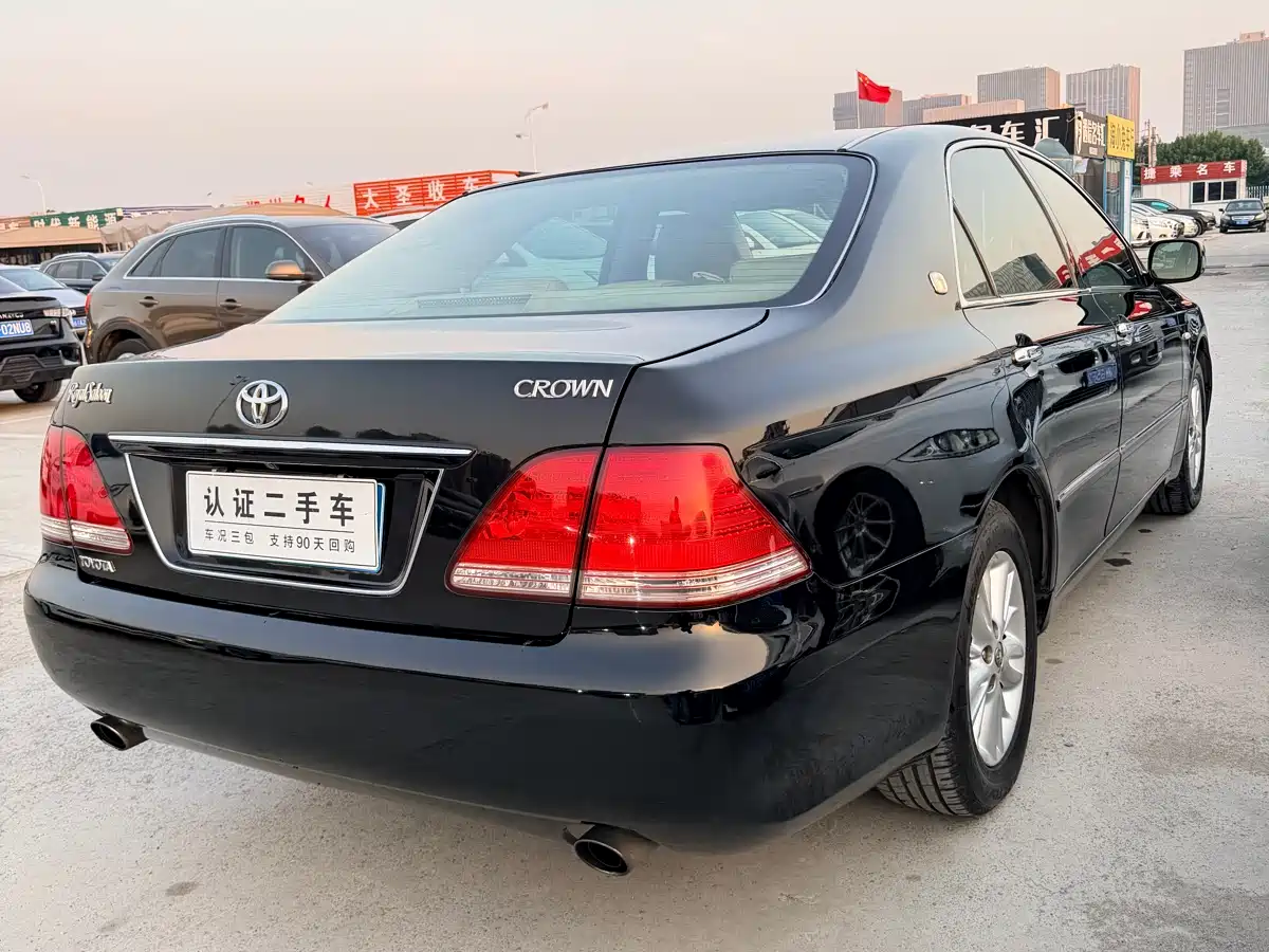 Toyota Crown 2006 2005 Model 3.0L Royal Saloon