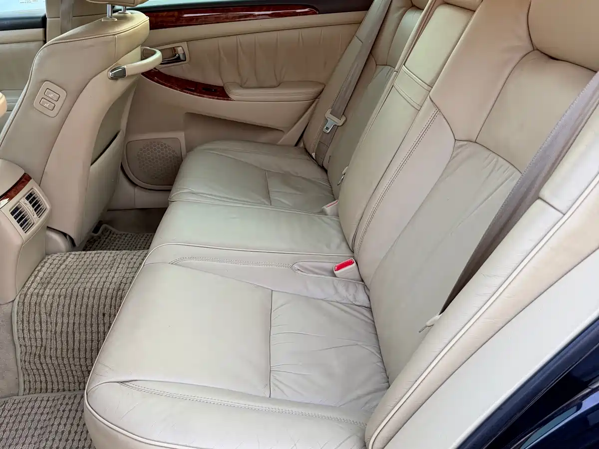 Toyota Crown 2006 2005 Model 3.0L Royal Saloon