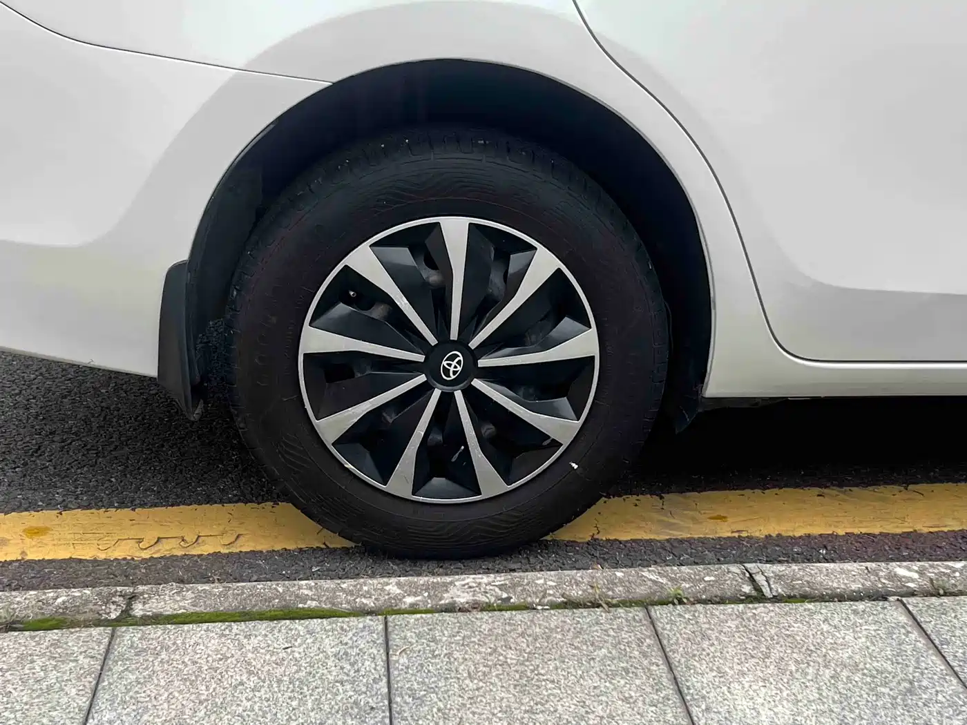 Toyota Levin 2016 1.6G CVT Elite Edition фото 17
