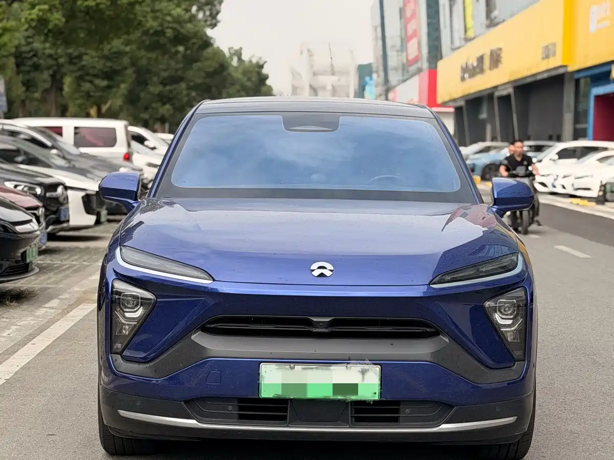Фото 2 - NIO EC6