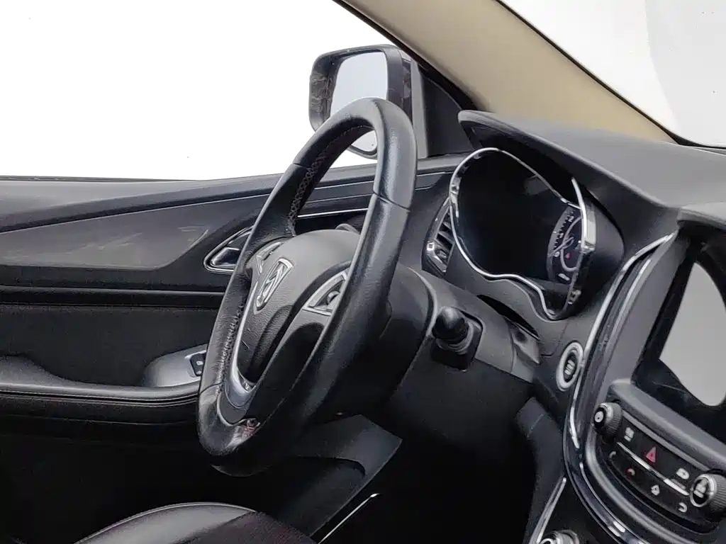 Фото 22 - Baojun 560