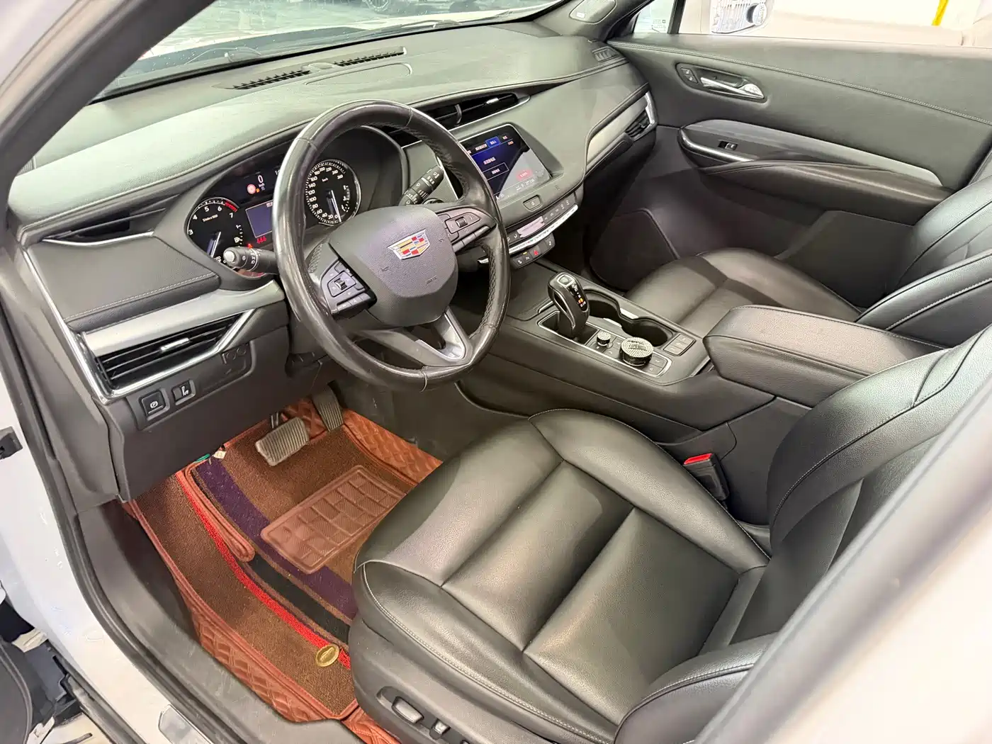 Cadillac XT4 2019 2018 28T FWD Leading Edition