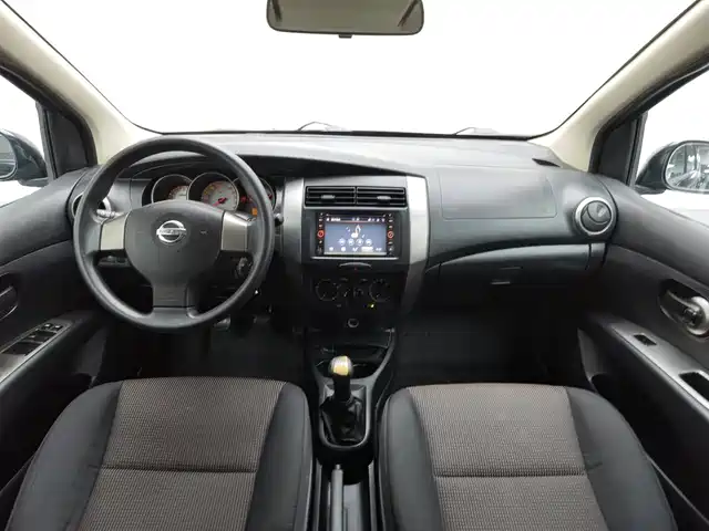 Nissan Livina 2010 Model Sharp Edition 1.6L Manual Standard Type — фото 5