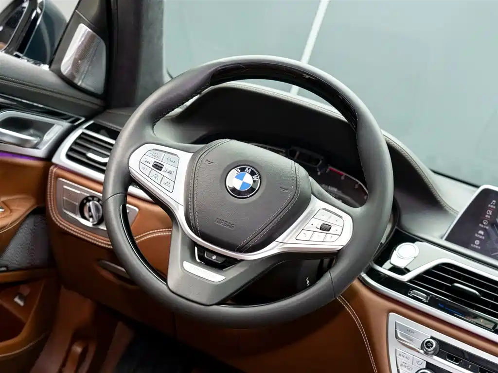 BMW 7 Series 2019 Facelift 750Li xDrive V8 Luxury Package фото 16