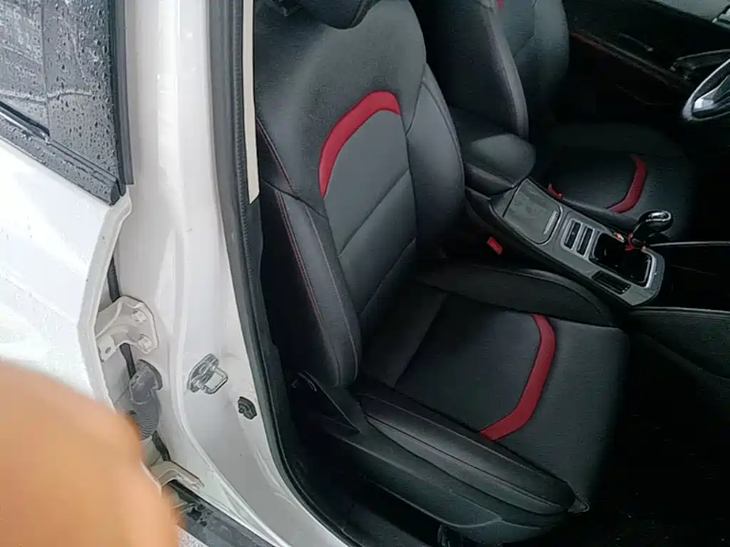 Photo 25 - Changan CS55
