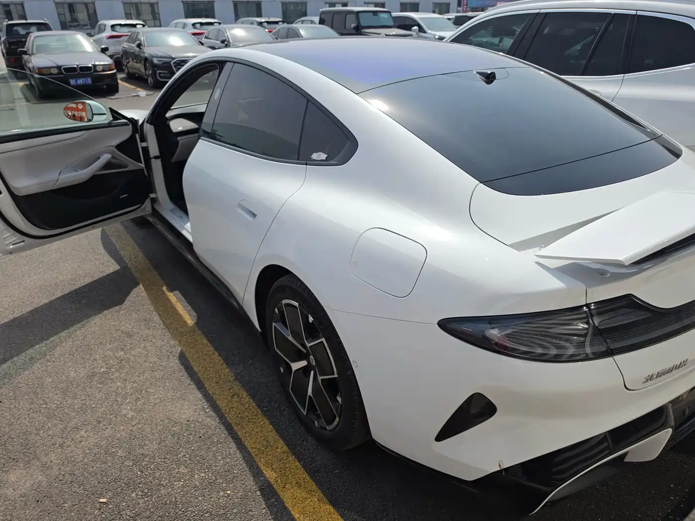 XIAOMI CAR XIAOMI SU7