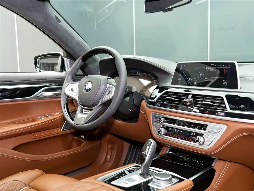 BMW 7 Series 2019 Facelift 750Li xDrive V8 Luxury Package фото 17