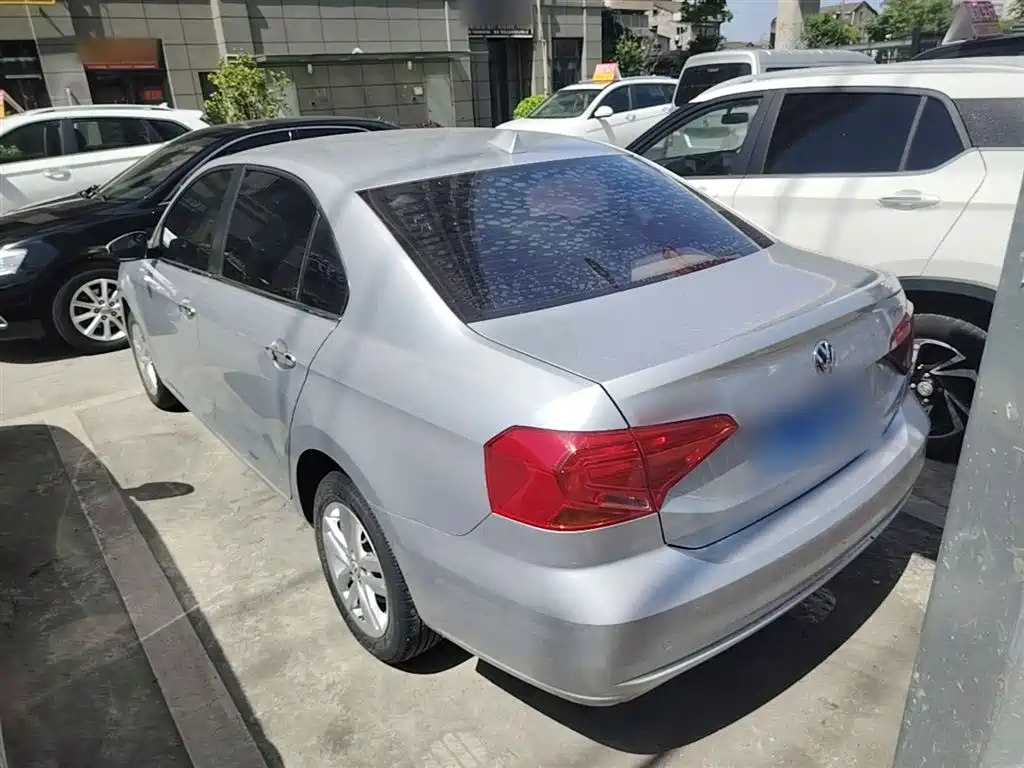 Volkswagen Jetta 2019 Dream Edition 1.5L Manual Fashion фото 5