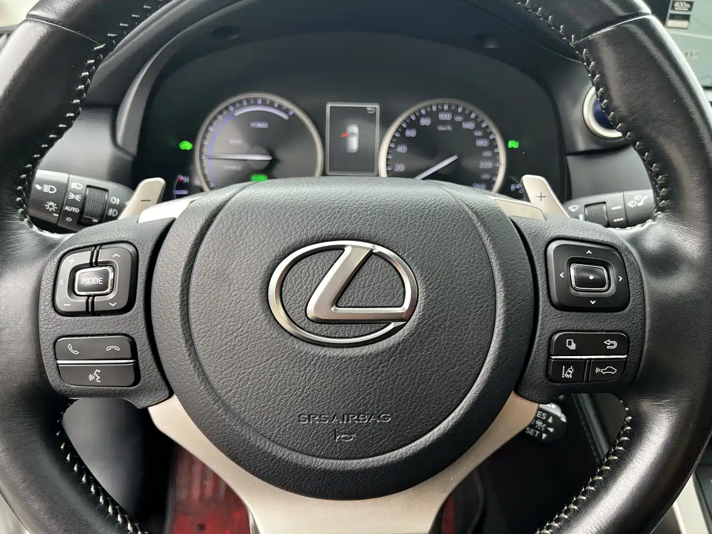 Lexus NX 2020 300h FWD F Sport China V фото 15
