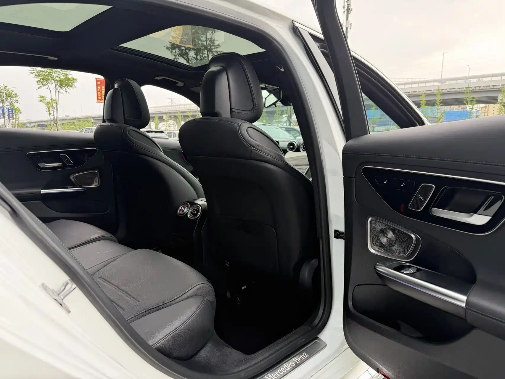 Фото 14 - Mercedes-Benz C-Class