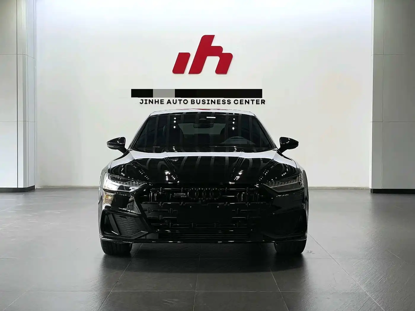 Audi A7L 2023 55 TFSI quattro S-line Black Warrior Edition фото 2