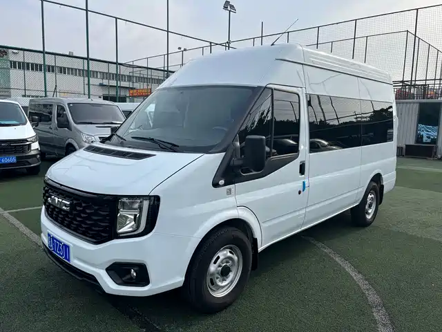 Jiangling JMC Fushun 2025 Model 2.0T 6MT Diesel Medium Wheelbase Medium-High Roof Commercial MPV 5/6 Seats