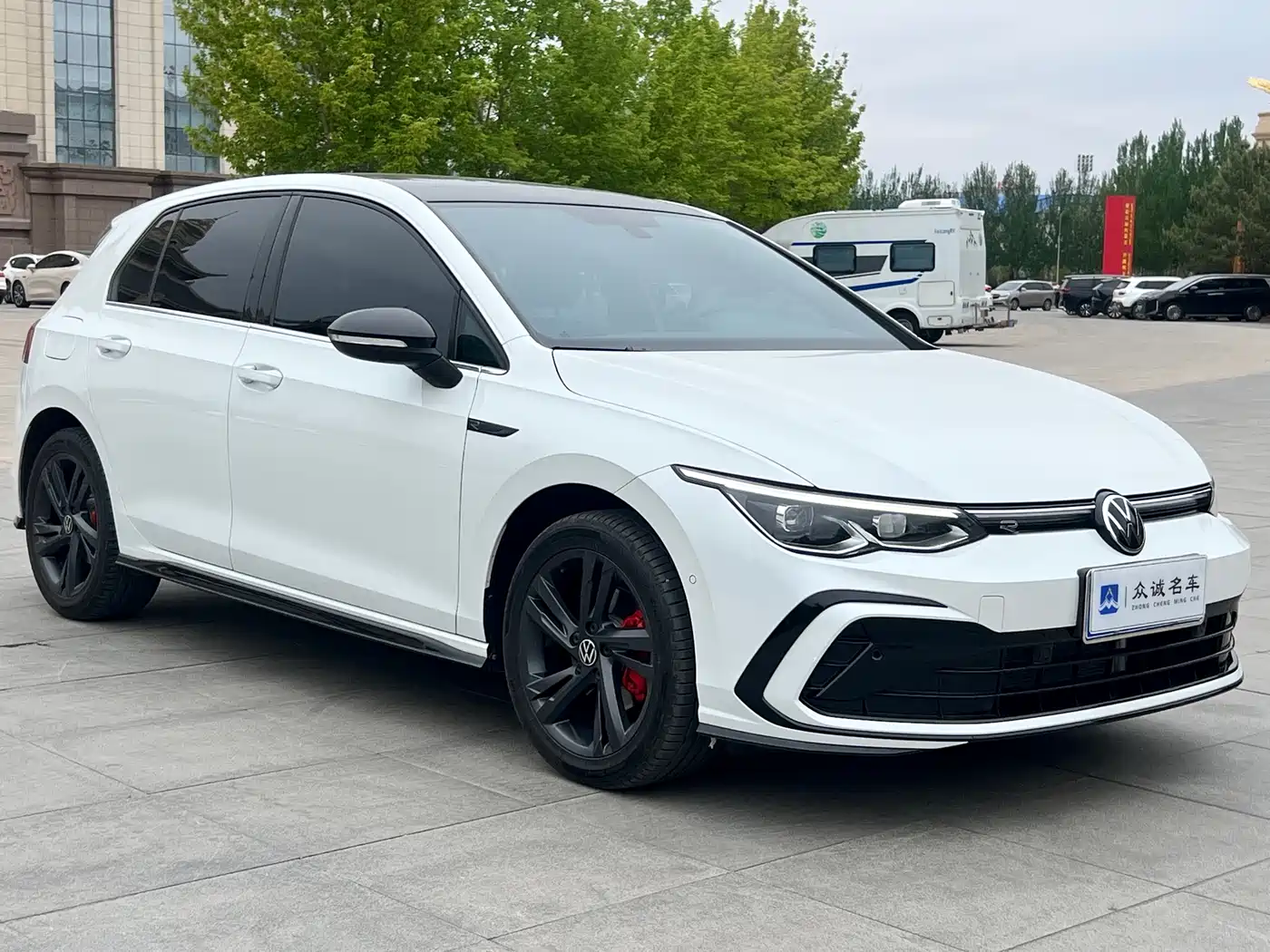 Volkswagen Golf 2021 280TSI DSG R-Line фото 3