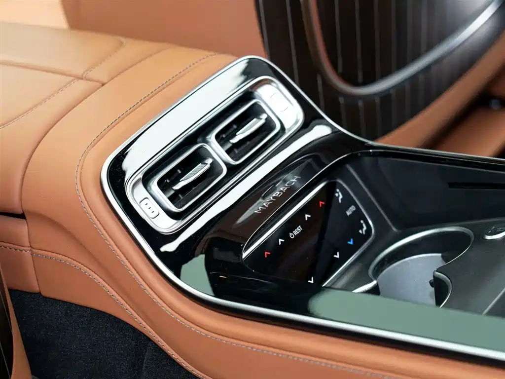 Mercedes-Benz Maybach S-Class 2023 S 680 4MATIC фото 13