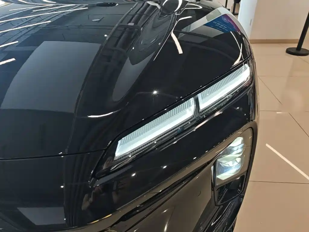 Фото 24 - NIO ET5T