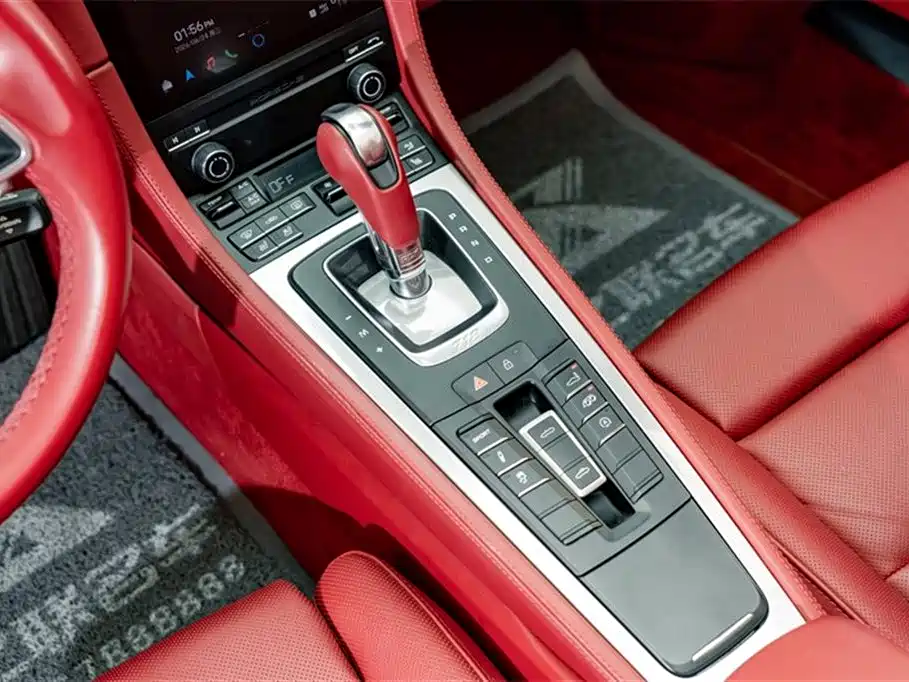 Porsche 718 2024 2022 Boxster 2.0T