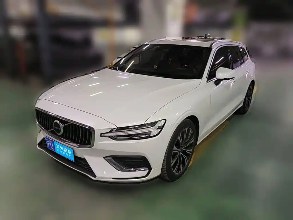 2023 Volvo V60