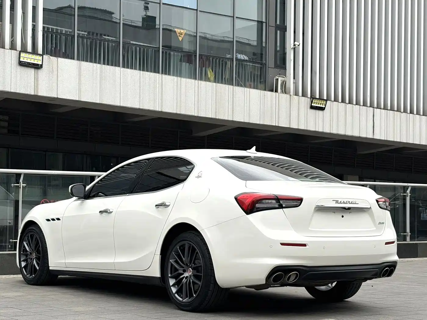 Maserati Ghibli 2021 2.0T Edge Edition фото 8