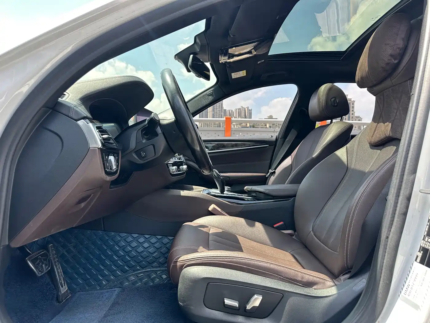 BMW 5 Series 2019 525Li M Sport Package фото 4