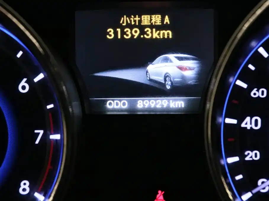 Hyundai Sonata 2013 2.4L Automatic Luxury Edition (China IV) фото 7